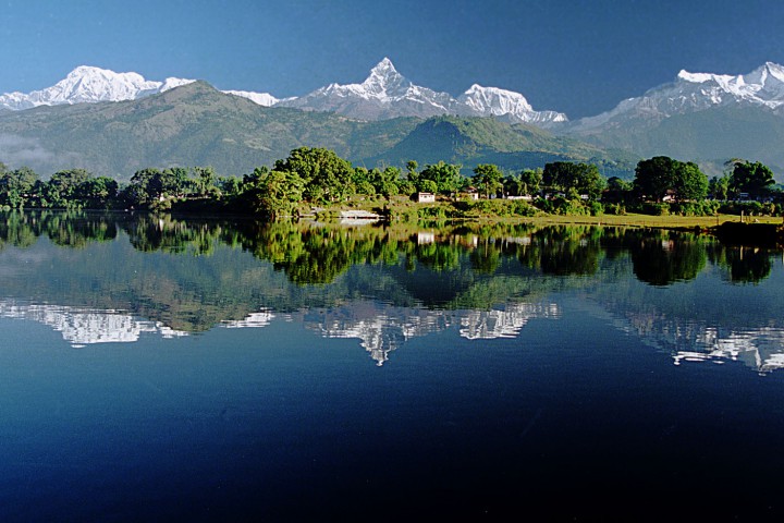 Mountains and Phewa, Pokhata